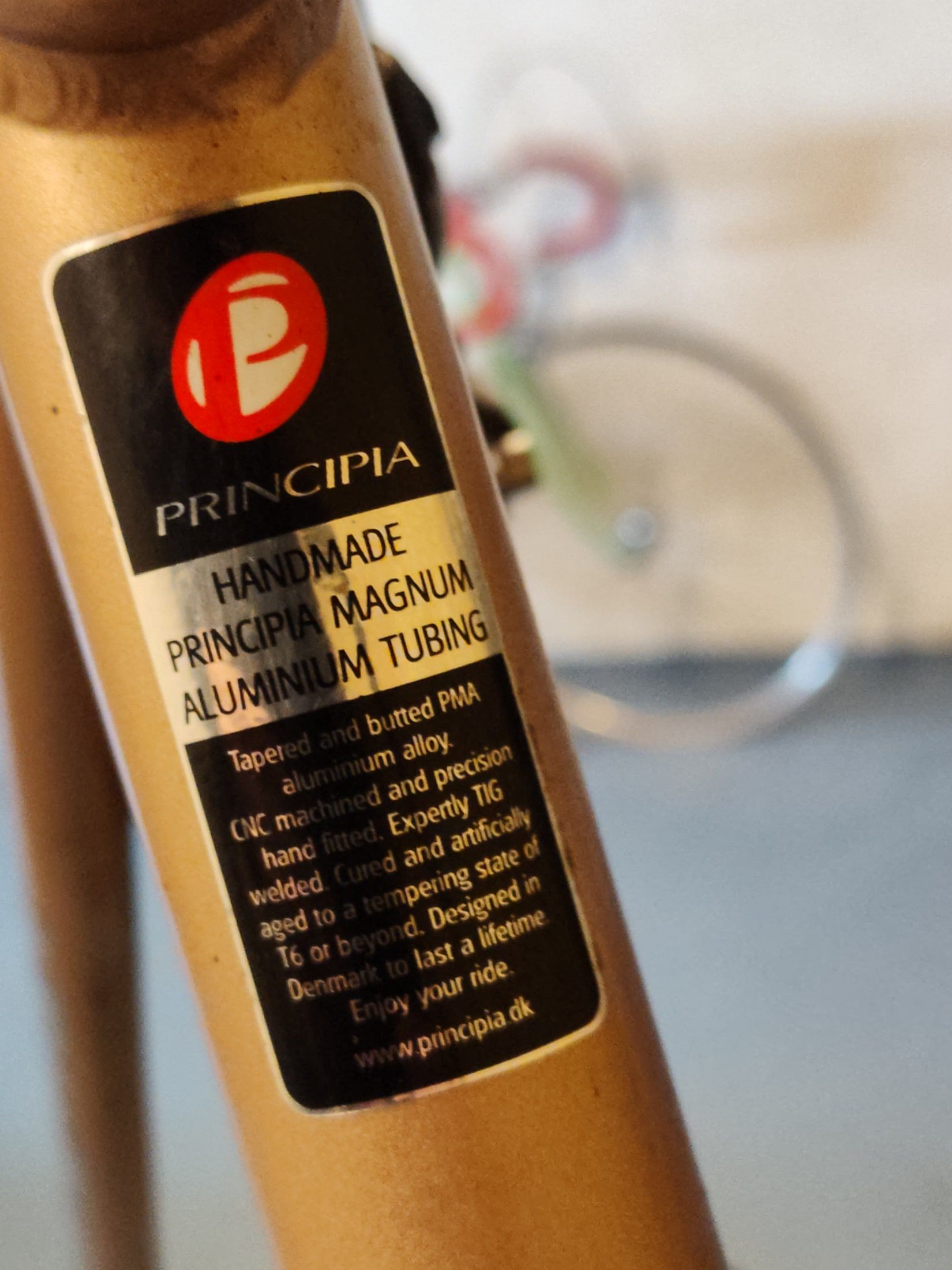 Label for Principia Magnum aluminium tubing