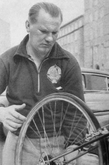 August Prosenik photographed during the Warsaw to Prague race in 1948