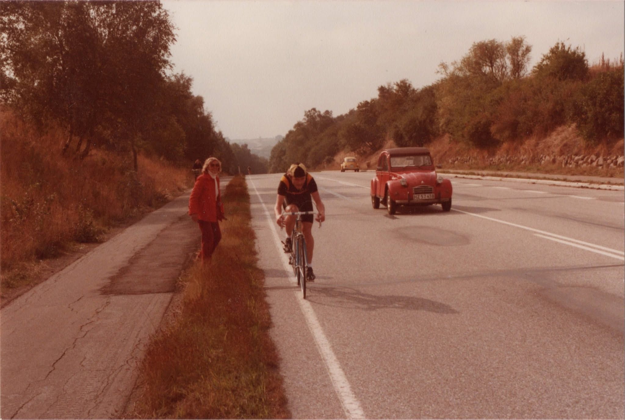 The same rider on the return from the turn in the 1983 time trial
