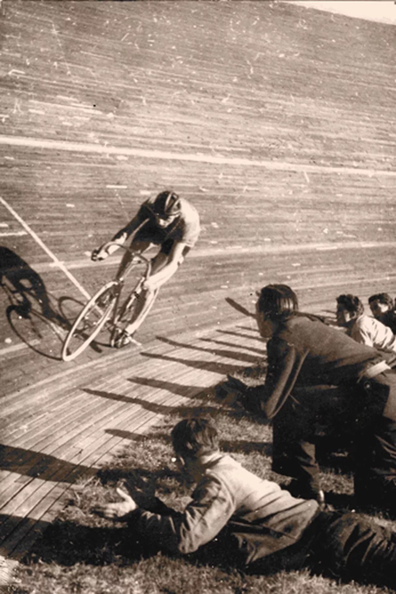 Billede til historien The track bicycle said to weigh 3.48 kilograms