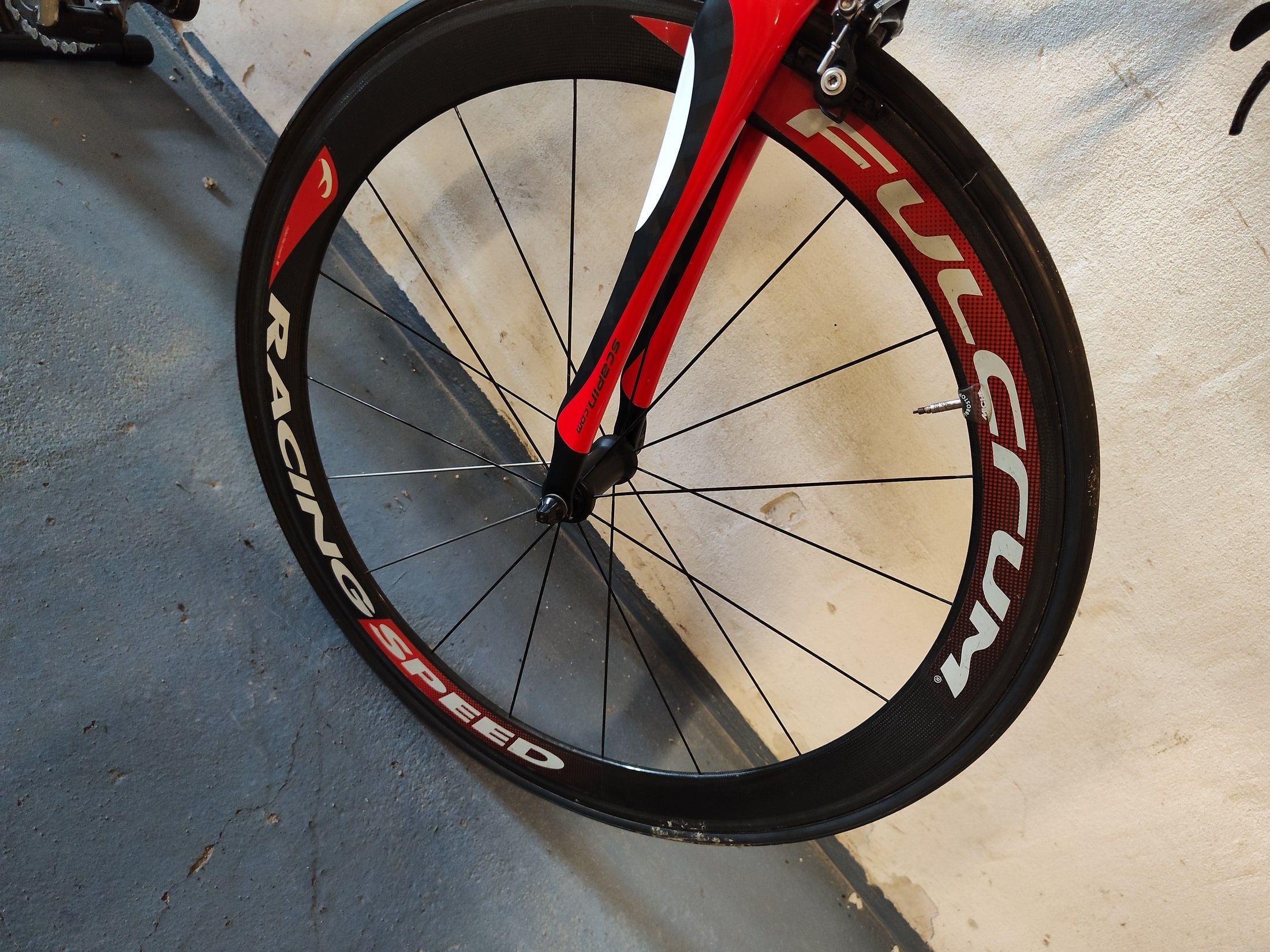 Scapin K6 fork and deep Fulcrum Racing Speed front wheel