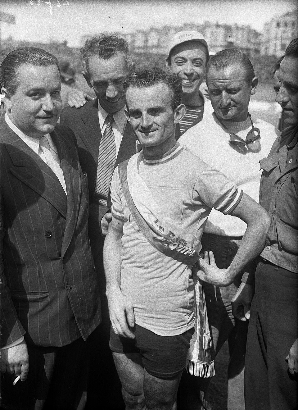 Jean Robic photographed after winning the 1947 Tour de France