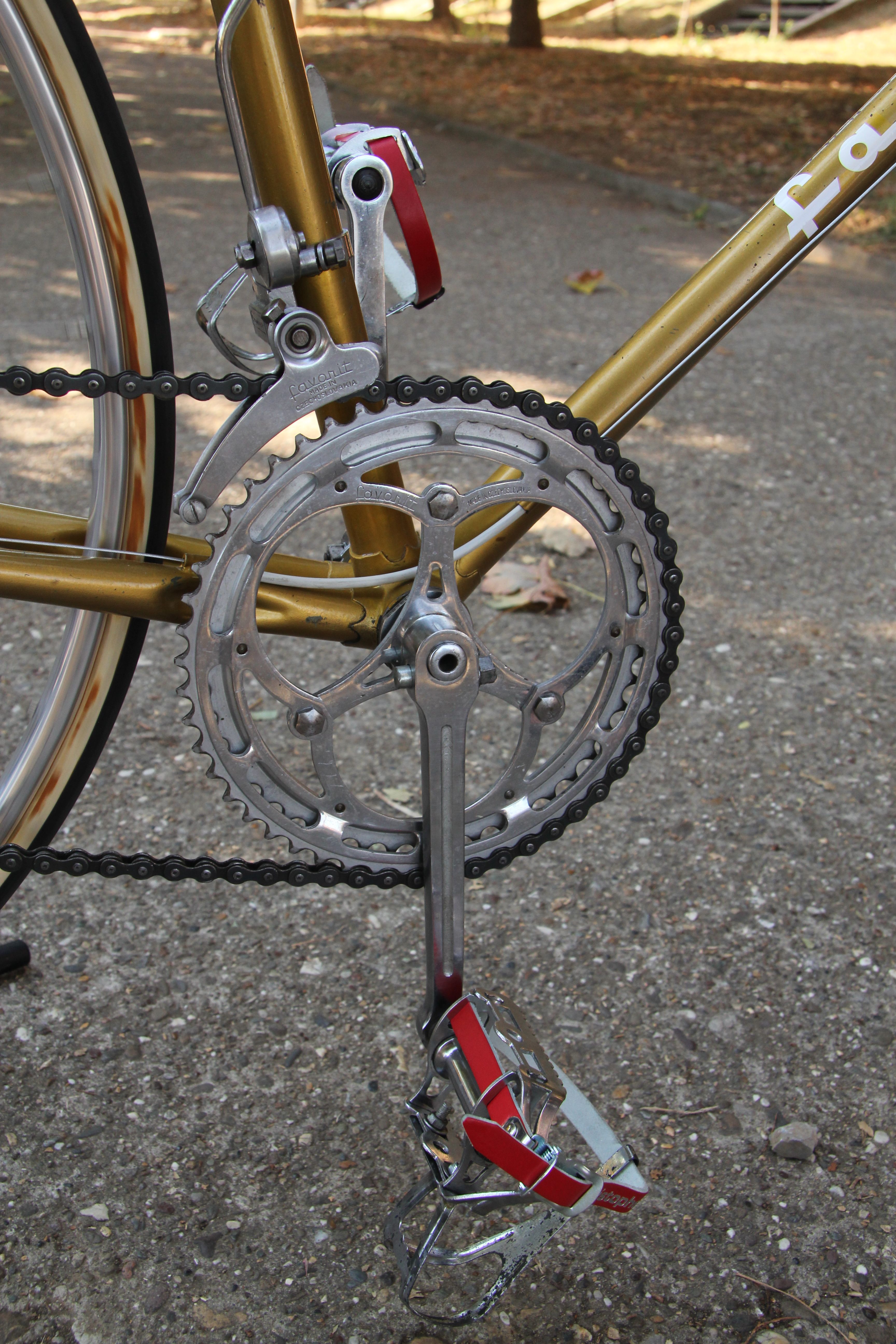 Favorit chainset and front derailleur on the restored F11