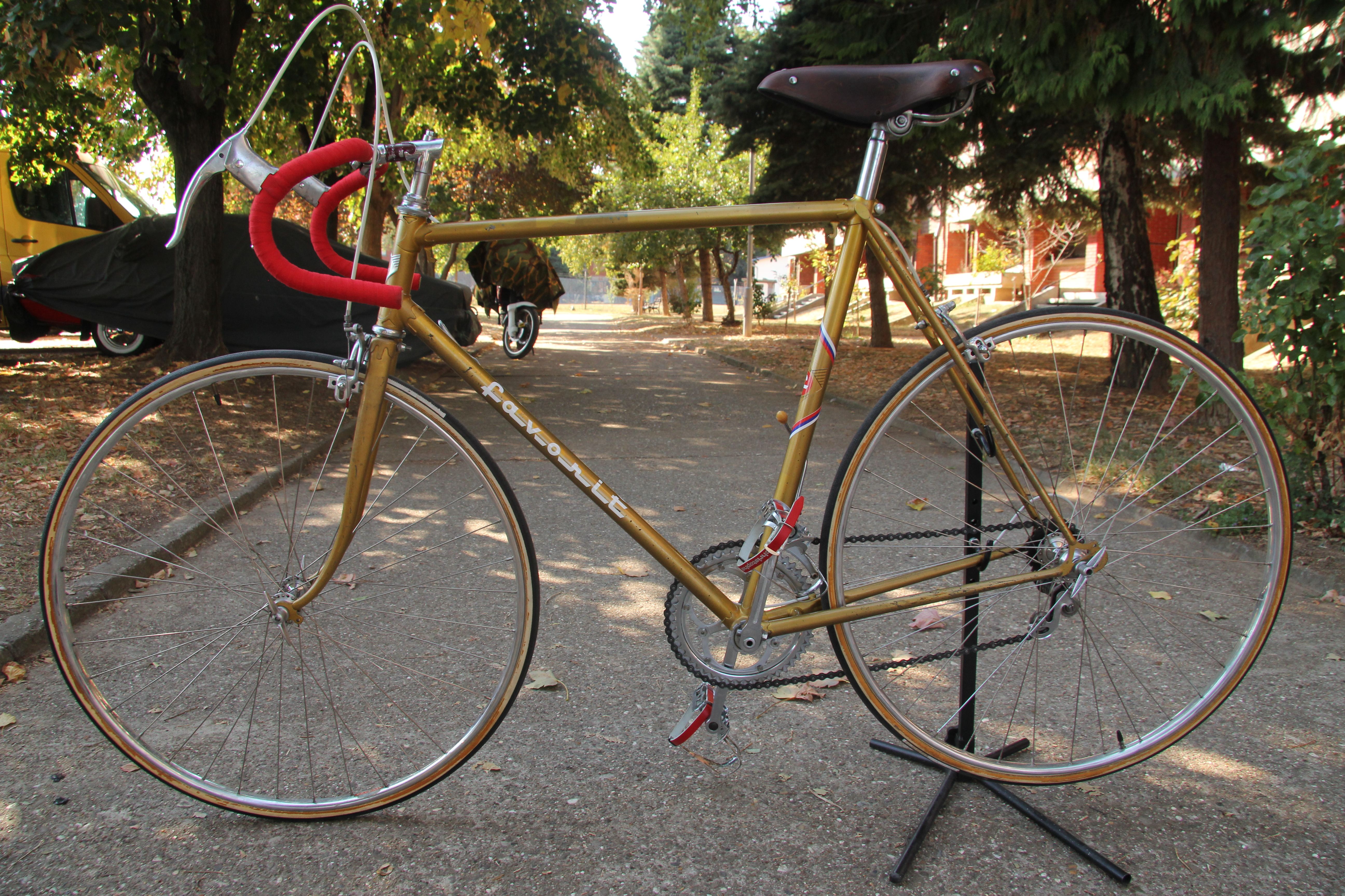 The restored gold Favorit F11 seen from the left