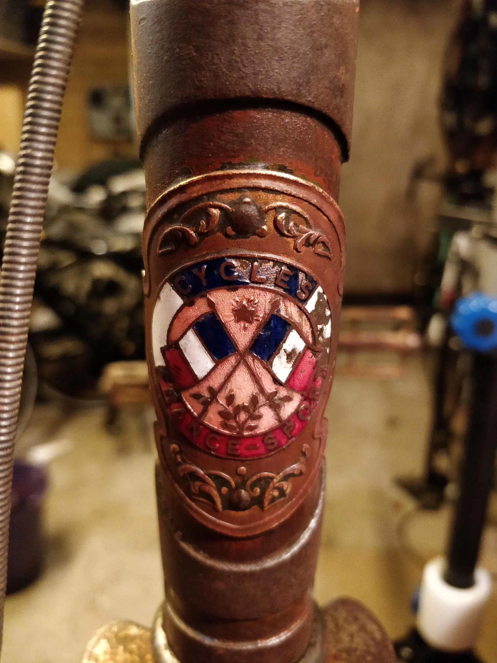 Original enamelled France-Sport head badge