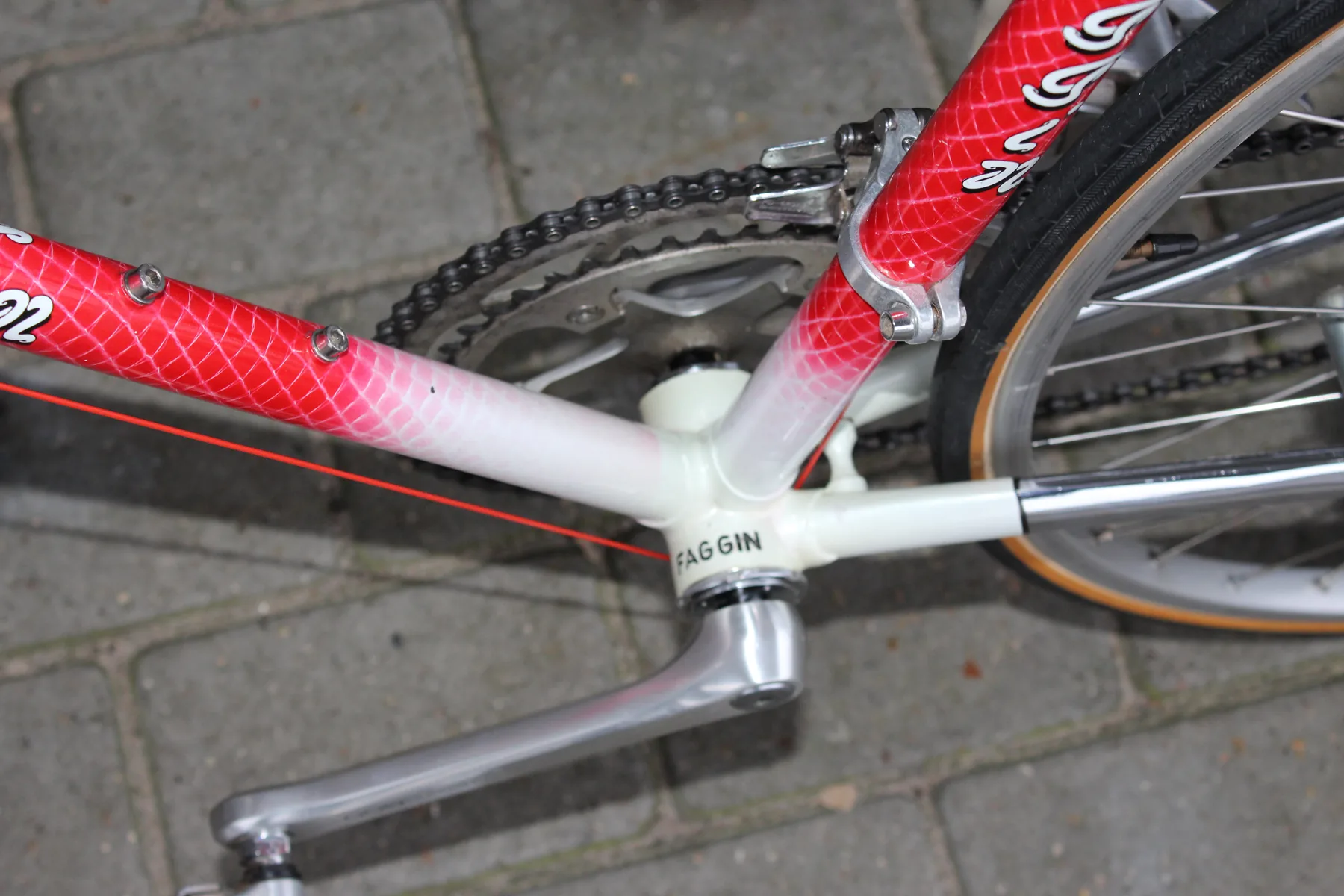 Muffe ved krankhuset, Shimano-kranksæt og Faggin-netlakering