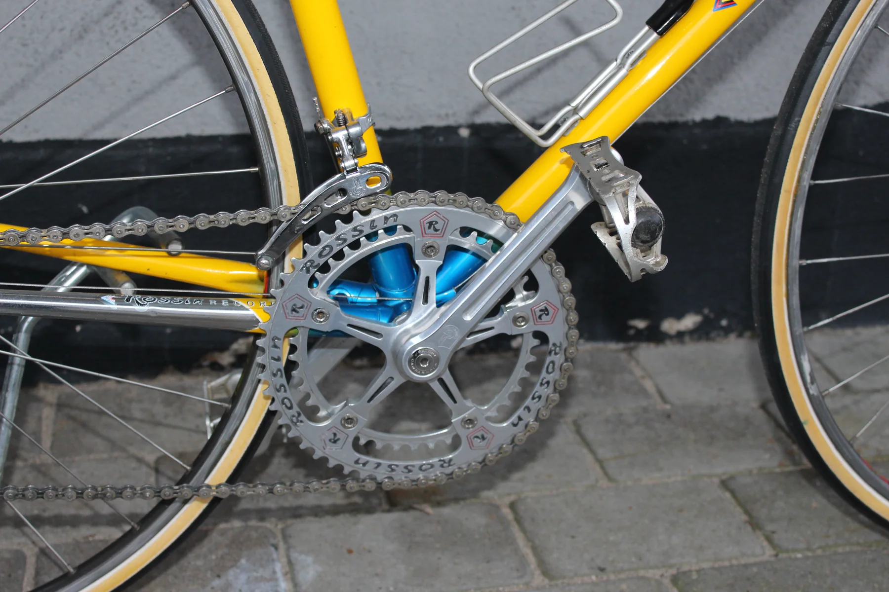 Pantographed Rossin chainset and Campagnolo front derailleur